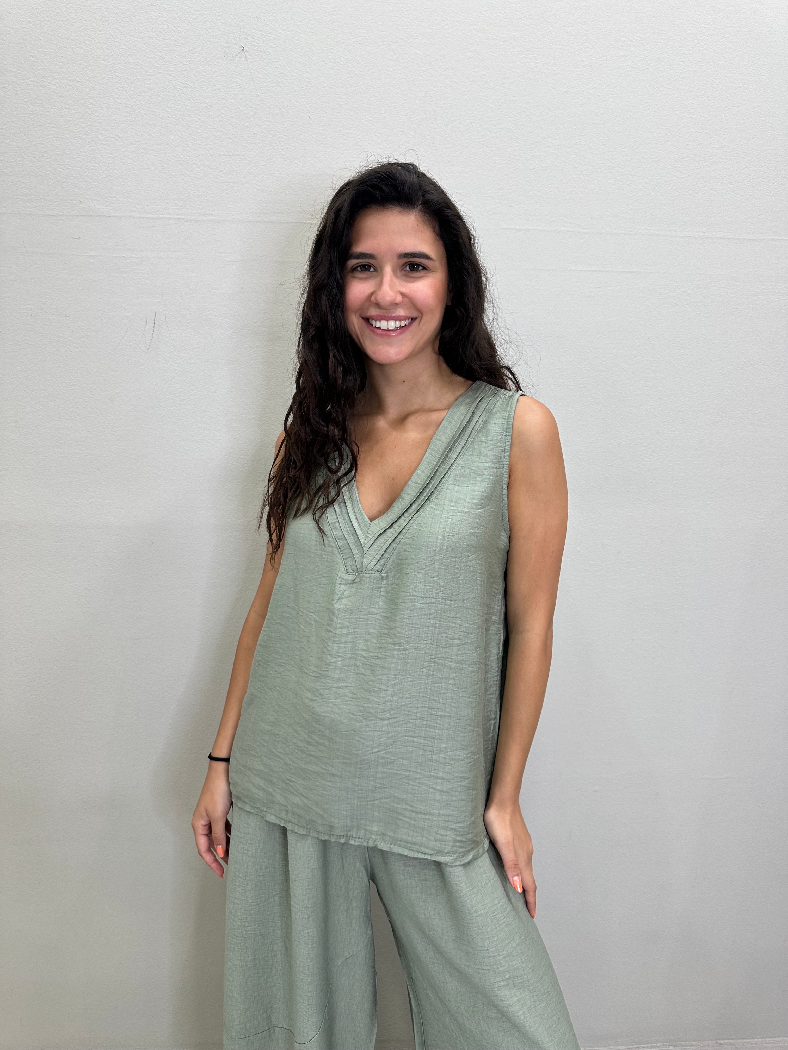 New Vella Top